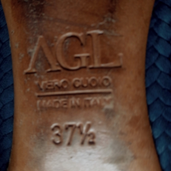 AGL flats - Picture 4 of 9